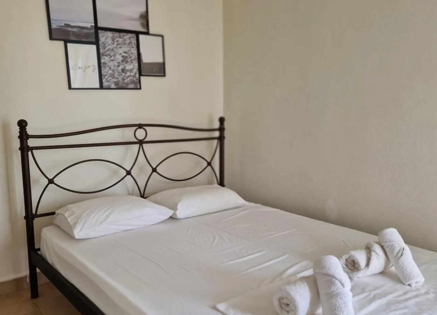 Aparthotel On The Wave Studios Spitakia Sto Kyma Nikiti